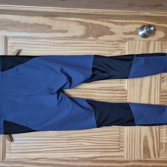 Motion 365 By FABLETICS - Picture 2 of 5